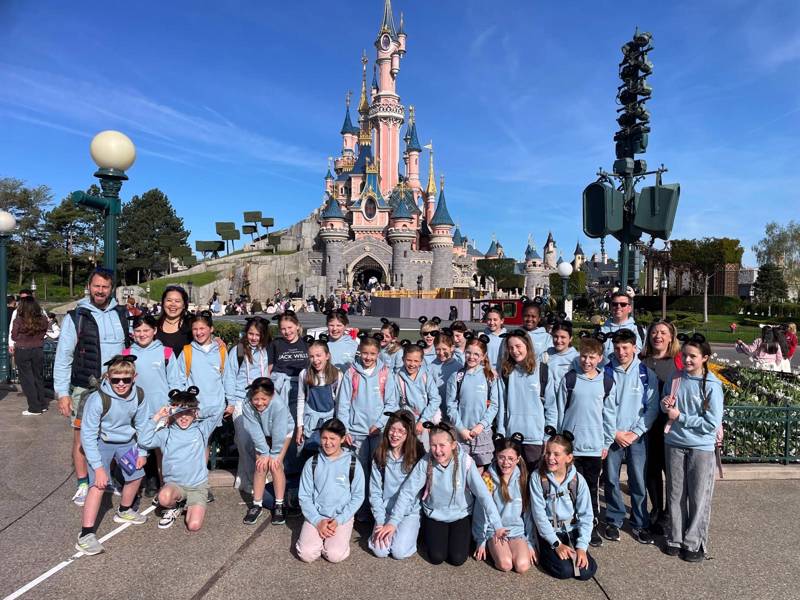 F51540b9 A093 4448 B89d 3Ef4bb292f6e