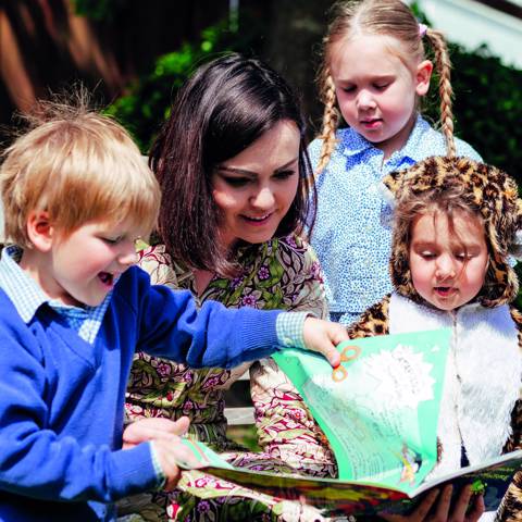 Children reading