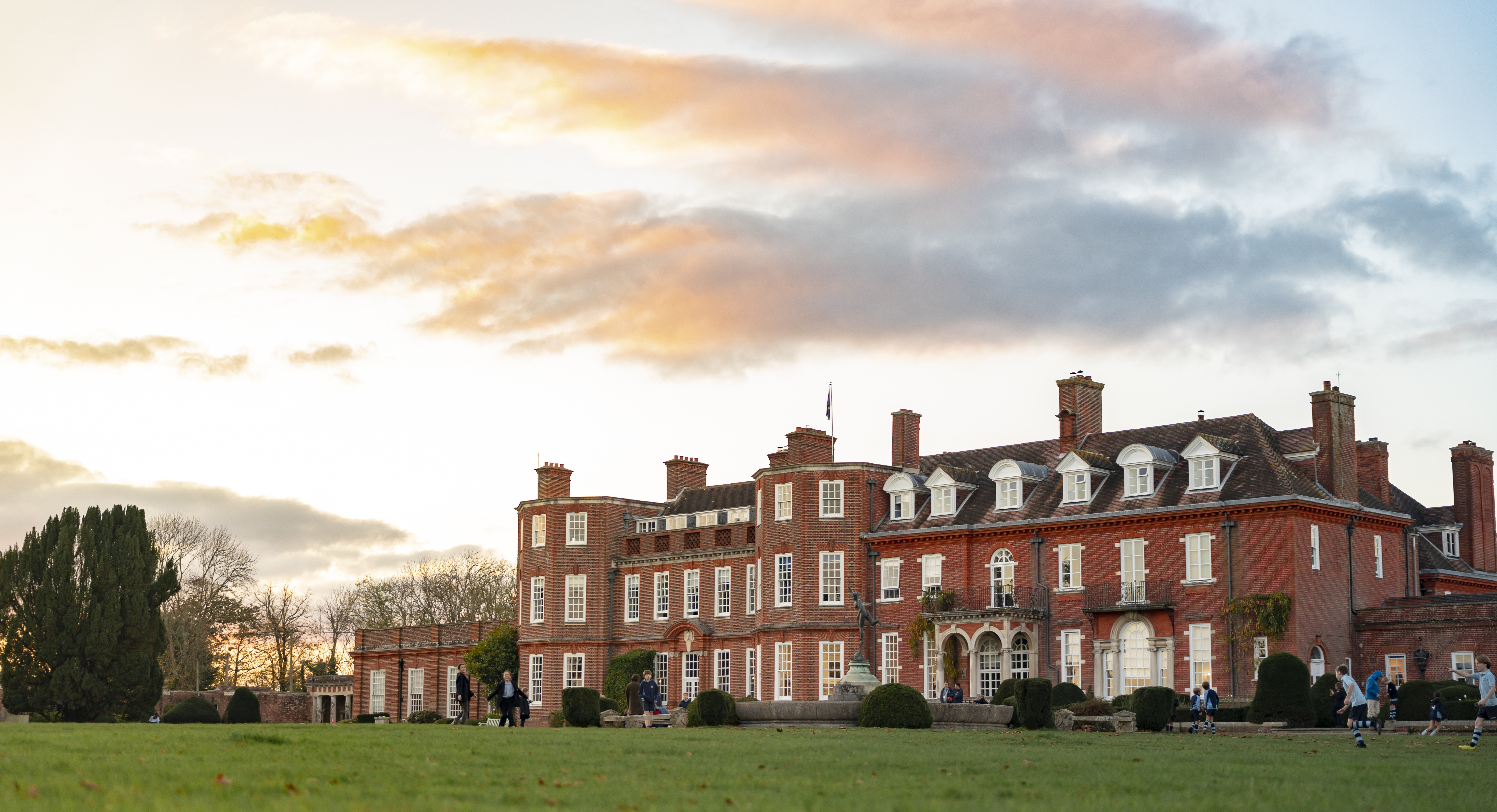 W Sunset Grounds 24 3 (2)